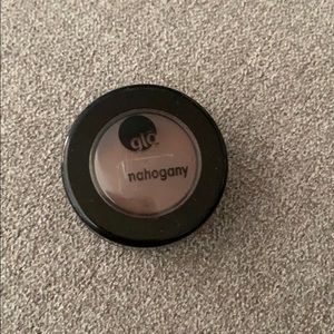 NWT Glo minerals eyeshadow in Mahogany.